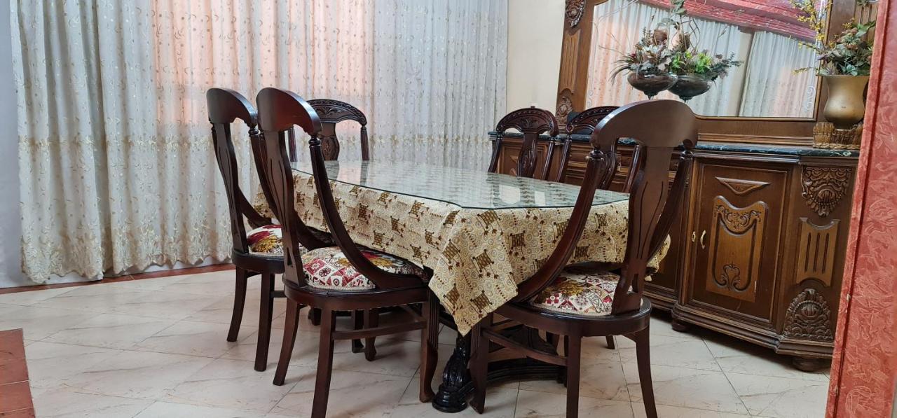 Comfy 3 Bedrooms Apartment In Cairo 96 Exteriör bild