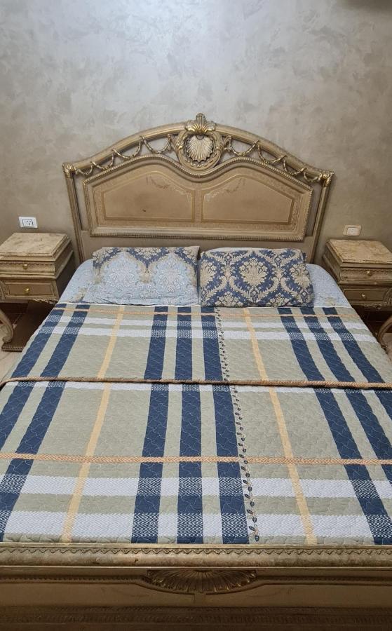 Comfy 3 Bedrooms Apartment In Cairo 96 Exteriör bild