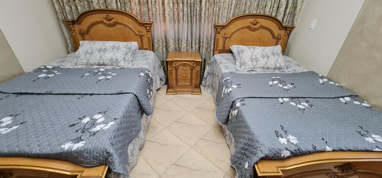 Comfy 3 Bedrooms Apartment In Cairo 96 Exteriör bild